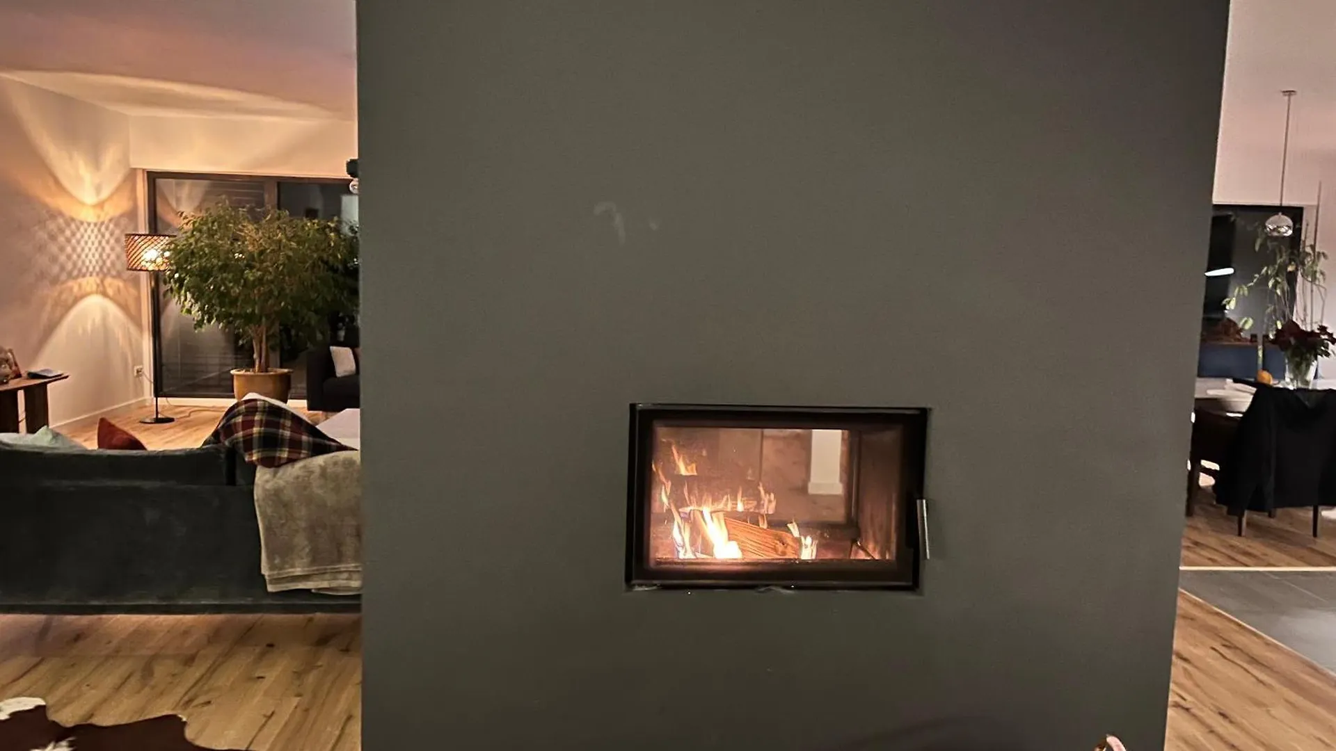 Contacten van Maison Petite Suisse Luxembourg
